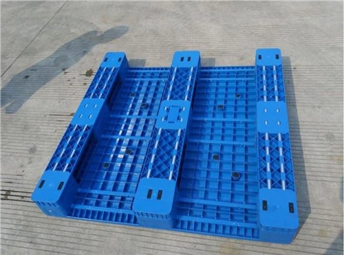 Стеллажи пластиковые поддоны